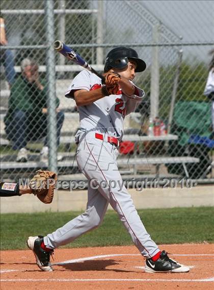 Thumbnail 3 in Grandview vs. Denver East (5A District Playoff) photogallery.