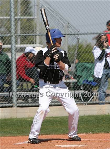 Thumbnail 2 in Grandview vs. Denver East (5A District Playoff) photogallery.