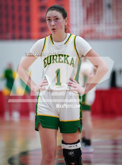 Thumbnail 2 in Pyramid Lake vs. Eureka (NIAA Class 1A State Championship) photogallery.