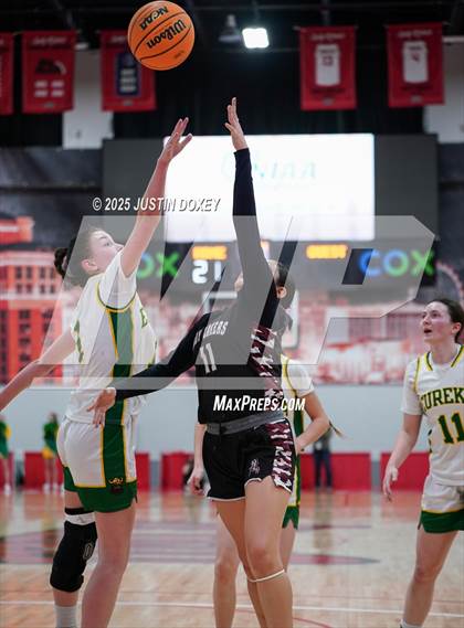 Thumbnail 3 in Pyramid Lake vs. Eureka (NIAA Class 1A State Championship) photogallery.