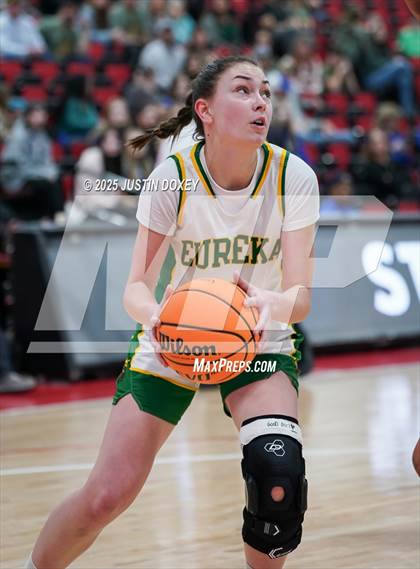 Thumbnail 1 in Pyramid Lake vs. Eureka (NIAA Class 1A State Championship) photogallery.