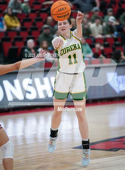 Thumbnail 2 in Pyramid Lake vs. Eureka (NIAA Class 1A State Championship) photogallery.