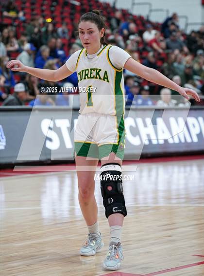 Thumbnail 1 in Pyramid Lake vs. Eureka (NIAA Class 1A State Championship) photogallery.