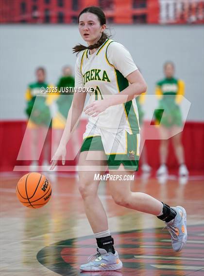 Thumbnail 1 in Pyramid Lake vs. Eureka (NIAA Class 1A State Championship) photogallery.