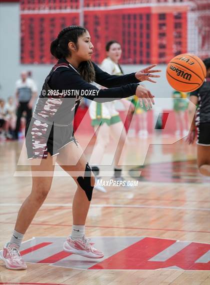 Thumbnail 1 in Pyramid Lake vs. Eureka (NIAA Class 1A State Championship) photogallery.