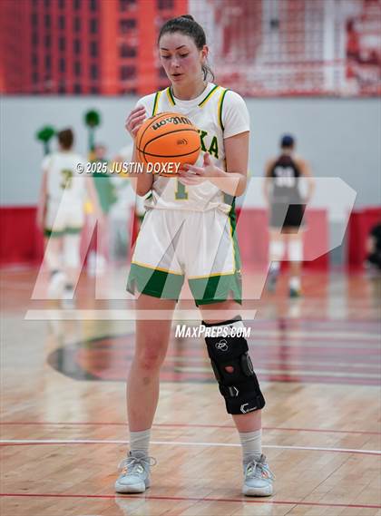 Thumbnail 1 in Pyramid Lake vs. Eureka (NIAA Class 1A State Championship) photogallery.