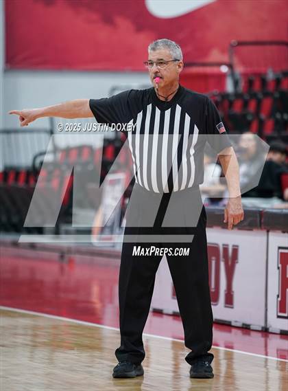 Thumbnail 3 in Pyramid Lake vs. Eureka (NIAA Class 1A State Championship) photogallery.