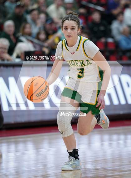Thumbnail 1 in Pyramid Lake vs. Eureka (NIAA Class 1A State Championship) photogallery.