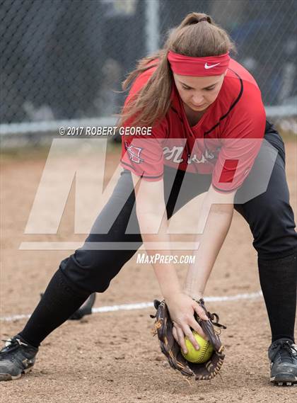 Thumbnail 3 in Muskego vs Franklin (WIAA Division 1 Regional) photogallery.