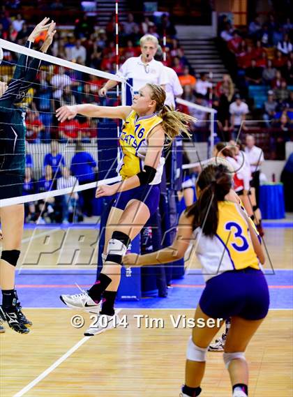 Thumbnail 2 in Fleming vs. Kit Carson (CHSAA 1A Semifinal Playoff) photogallery.