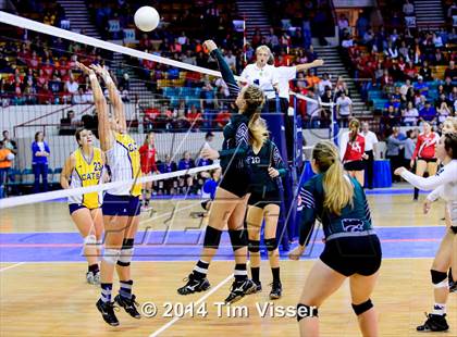 Thumbnail 1 in Fleming vs. Kit Carson (CHSAA 1A Semifinal Playoff) photogallery.