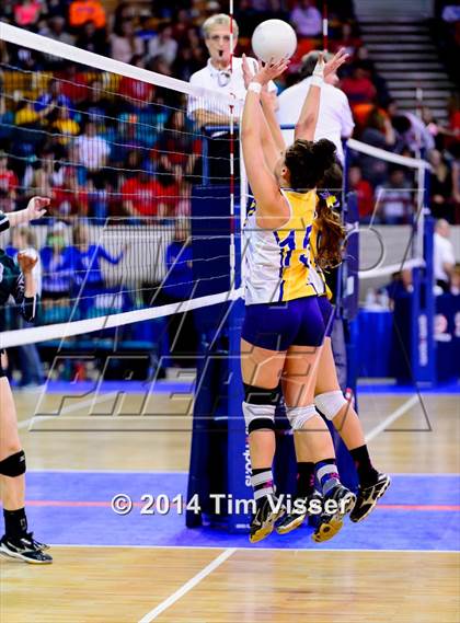 Thumbnail 2 in Fleming vs. Kit Carson (CHSAA 1A Semifinal Playoff) photogallery.