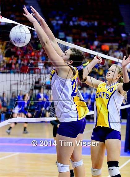 Thumbnail 2 in Fleming vs. Kit Carson (CHSAA 1A Semifinal Playoff) photogallery.