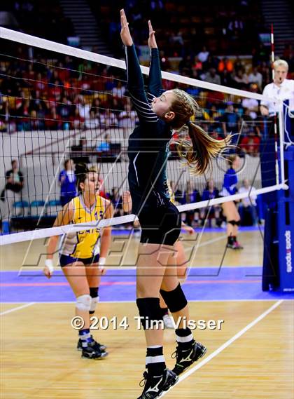 Thumbnail 2 in Fleming vs. Kit Carson (CHSAA 1A Semifinal Playoff) photogallery.