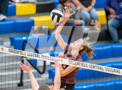 Thumbnail 3 in Yorktown vs. Brebeuf Jesuit Preparatory (IHSAA 4A Regional semi-final) photogallery.
