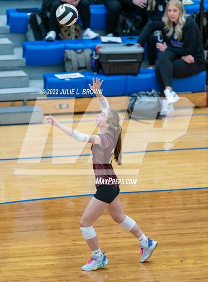 Thumbnail 2 in Yorktown vs. Brebeuf Jesuit Preparatory (IHSAA 4A Regional semi-final) photogallery.