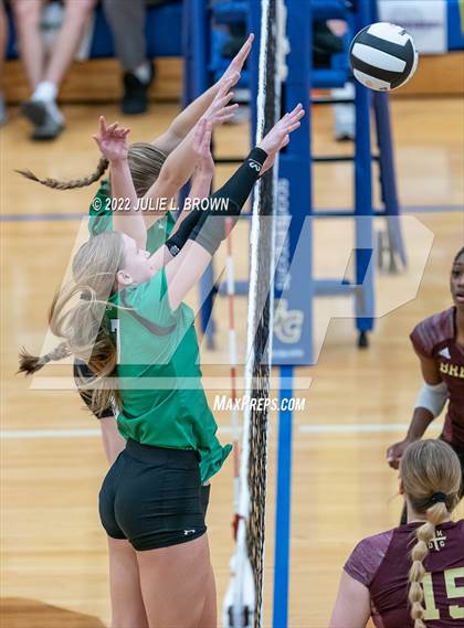 Thumbnail 1 in Yorktown vs. Brebeuf Jesuit Preparatory (IHSAA 4A Regional semi-final) photogallery.