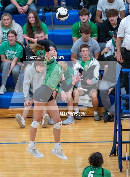 Thumbnail 1 in Yorktown vs. Brebeuf Jesuit Preparatory (IHSAA 4A Regional semi-final) photogallery.
