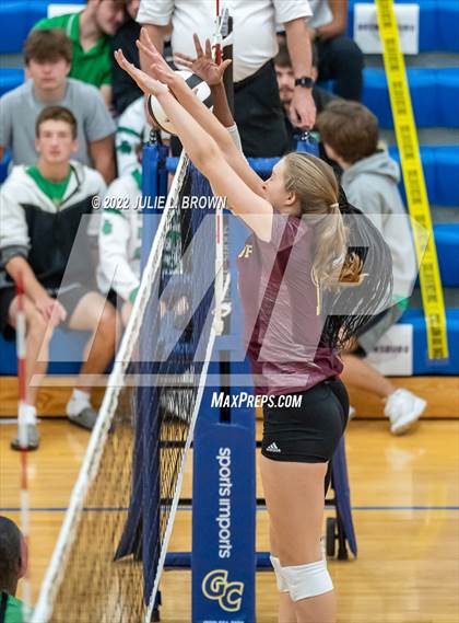 Thumbnail 2 in Yorktown vs. Brebeuf Jesuit Preparatory (IHSAA 4A Regional semi-final) photogallery.