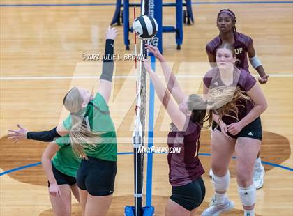 Thumbnail 1 in Yorktown vs. Brebeuf Jesuit Preparatory (IHSAA 4A Regional semi-final) photogallery.