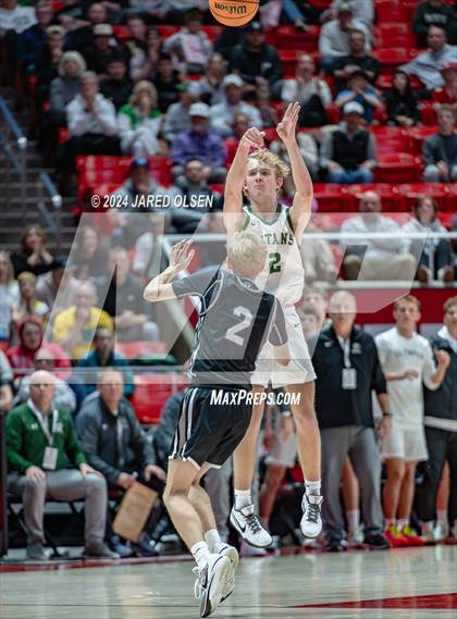 Thumbnail 2 in Highland @ Olympus (UHSAA 5A Semifinal) photogallery.