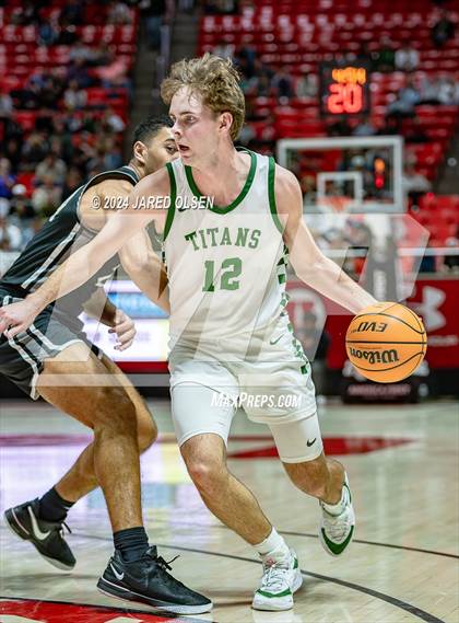 Thumbnail 2 in Highland @ Olympus (UHSAA 5A Semifinal) photogallery.
