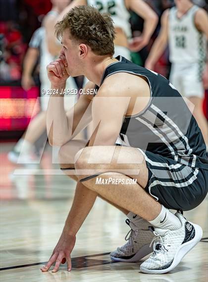 Thumbnail 1 in Highland @ Olympus (UHSAA 5A Semifinal) photogallery.