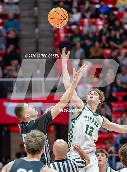 Thumbnail 3 in Highland @ Olympus (UHSAA 5A Semifinal) photogallery.