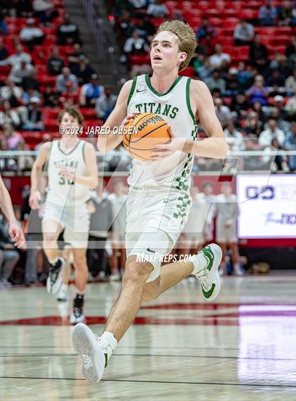 Thumbnail 3 in Highland @ Olympus (UHSAA 5A Semifinal) photogallery.