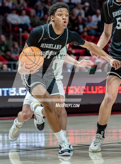 Thumbnail 1 in Highland @ Olympus (UHSAA 5A Semifinal) photogallery.
