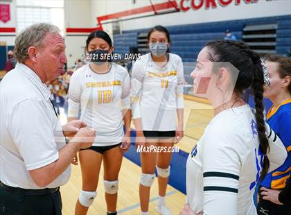Thumbnail 1 in Rock Point vs. Tempe Prep (AIA 1A Finals) photogallery.