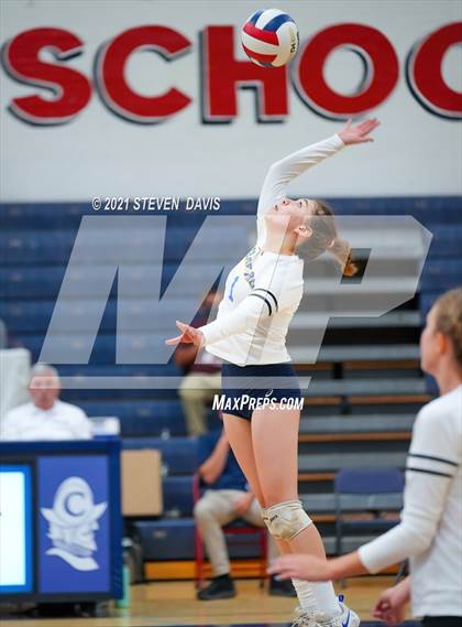 Thumbnail 1 in Rock Point vs. Tempe Prep (AIA 1A Finals) photogallery.
