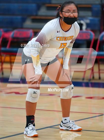Thumbnail 3 in Rock Point vs. Tempe Prep (AIA 1A Finals) photogallery.