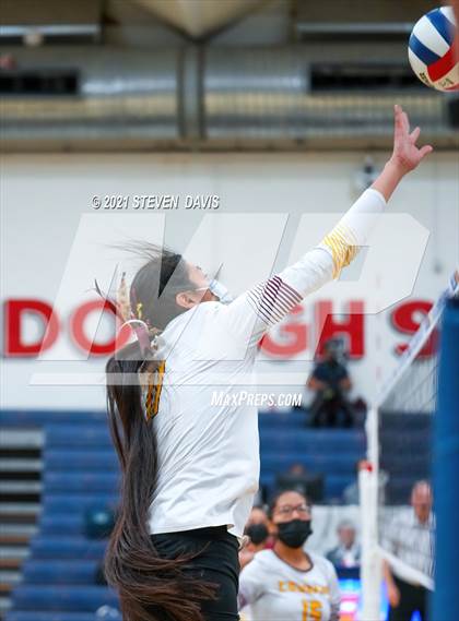 Thumbnail 1 in Rock Point vs. Tempe Prep (AIA 1A Finals) photogallery.