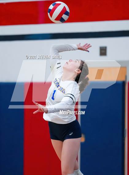 Thumbnail 2 in Rock Point vs. Tempe Prep (AIA 1A Finals) photogallery.