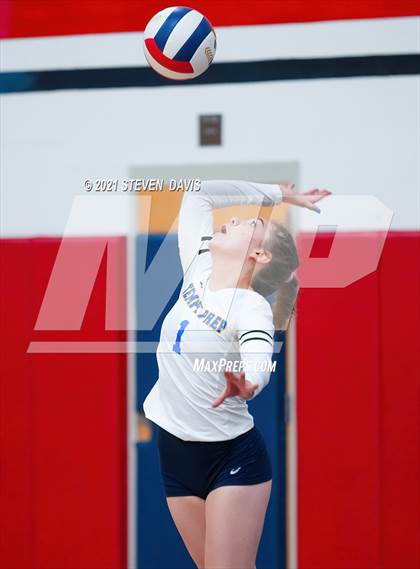 Thumbnail 3 in Rock Point vs. Tempe Prep (AIA 1A Finals) photogallery.