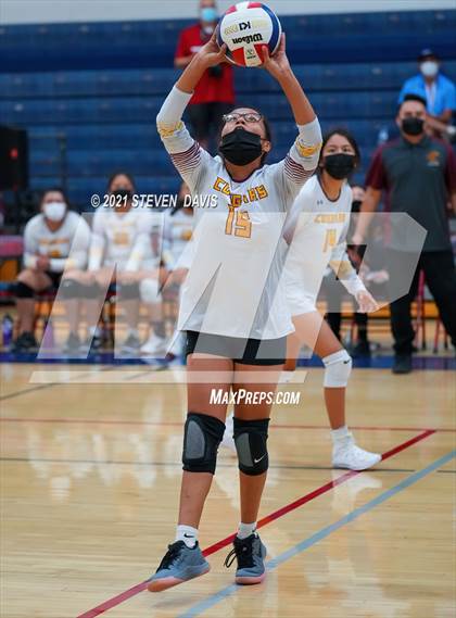 Thumbnail 1 in Rock Point vs. Tempe Prep (AIA 1A Finals) photogallery.