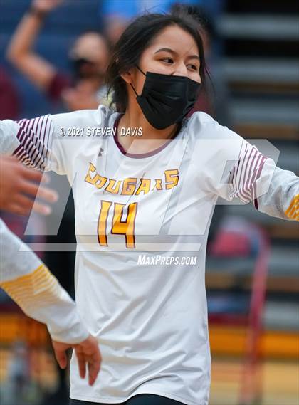 Thumbnail 2 in Rock Point vs. Tempe Prep (AIA 1A Finals) photogallery.