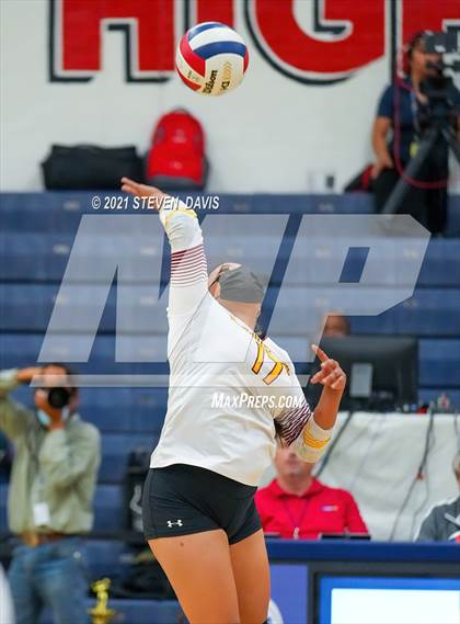 Thumbnail 1 in Rock Point vs. Tempe Prep (AIA 1A Finals) photogallery.