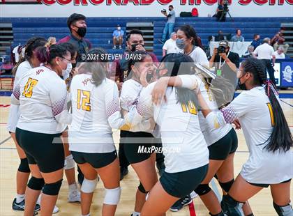 Thumbnail 2 in Rock Point vs. Tempe Prep (AIA 1A Finals) photogallery.