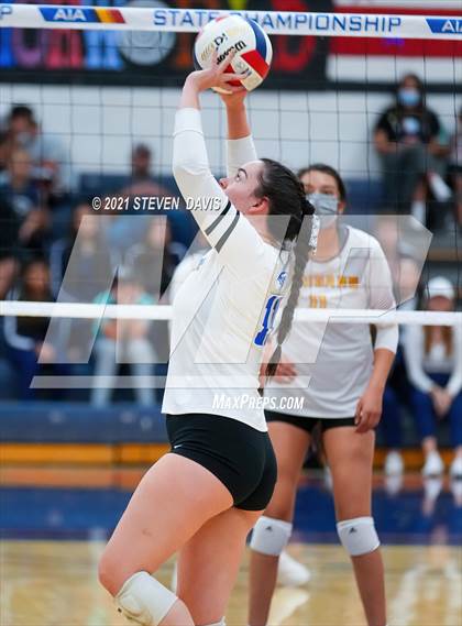 Thumbnail 1 in Rock Point vs. Tempe Prep (AIA 1A Finals) photogallery.