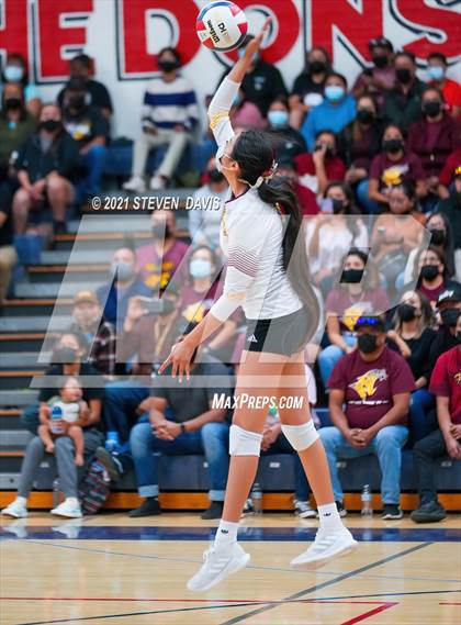 Thumbnail 2 in Rock Point vs. Tempe Prep (AIA 1A Finals) photogallery.
