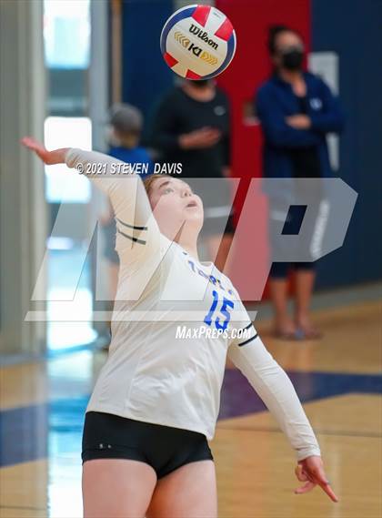 Thumbnail 1 in Rock Point vs. Tempe Prep (AIA 1A Finals) photogallery.
