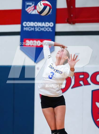 Thumbnail 3 in Rock Point vs. Tempe Prep (AIA 1A Finals) photogallery.