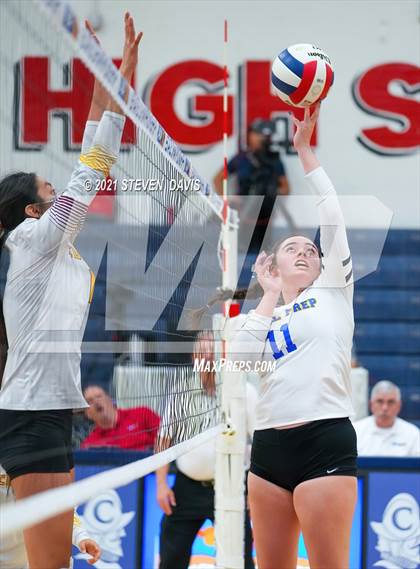 Thumbnail 1 in Rock Point vs. Tempe Prep (AIA 1A Finals) photogallery.