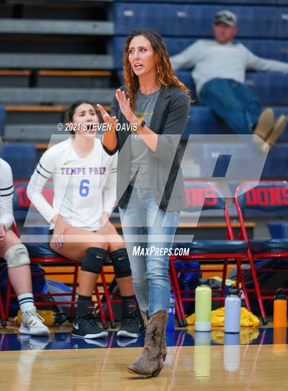 Thumbnail 2 in Rock Point vs. Tempe Prep (AIA 1A Finals) photogallery.