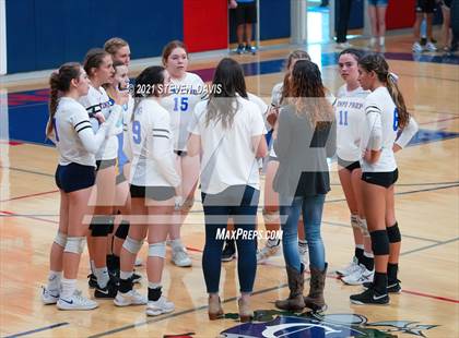 Thumbnail 2 in Rock Point vs. Tempe Prep (AIA 1A Finals) photogallery.