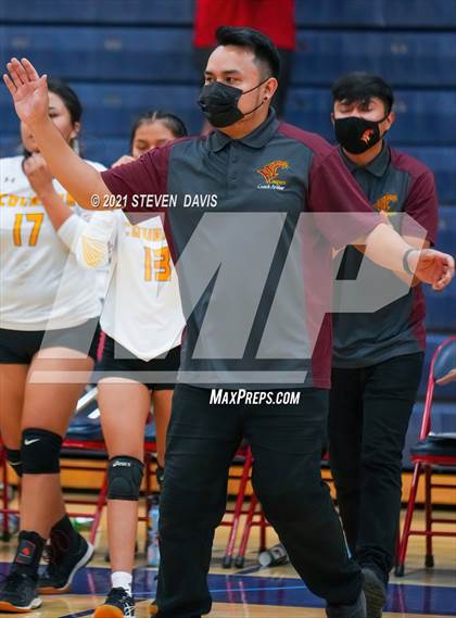 Thumbnail 2 in Rock Point vs. Tempe Prep (AIA 1A Finals) photogallery.