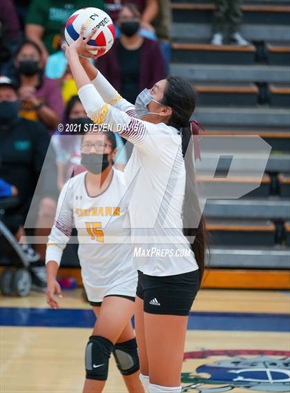 Thumbnail 3 in Rock Point vs. Tempe Prep (AIA 1A Finals) photogallery.
