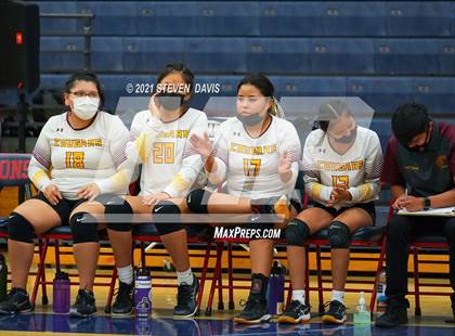 Thumbnail 2 in Rock Point vs. Tempe Prep (AIA 1A Finals) photogallery.